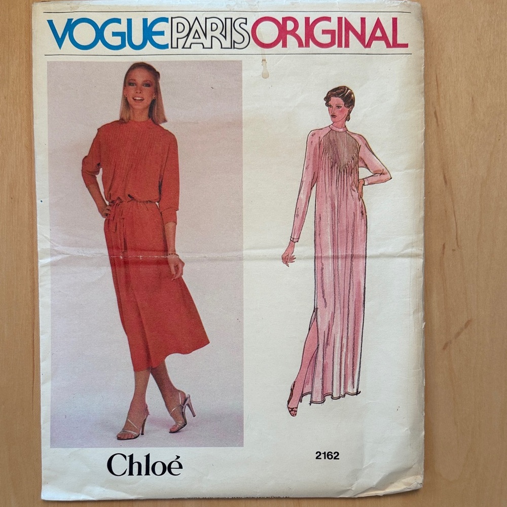 Chloé Red and Pink Fiber Arts Pattern
